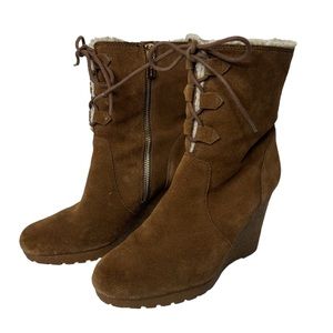 Michael Kors Tan Sherpa Lined Wedge Boots Size 8.5